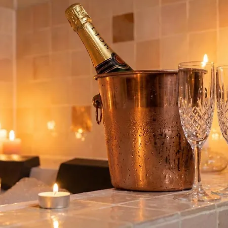 Apartment Marrakech Avec Jacuzzi Privatif Romantique Proche Toulouse Auterive (Haute-Garonne)