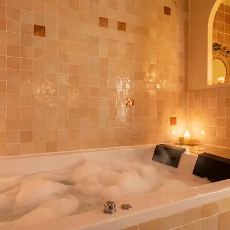 Apartment Marrakech Avec Jacuzzi Privatif Romantique Proche Toulouse Auterive (Haute-Garonne)